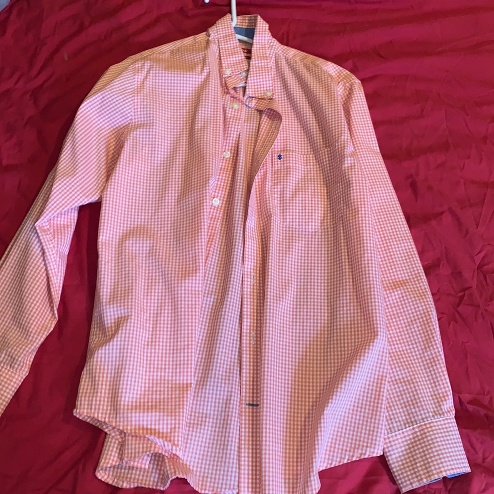 Small men’s orange button up